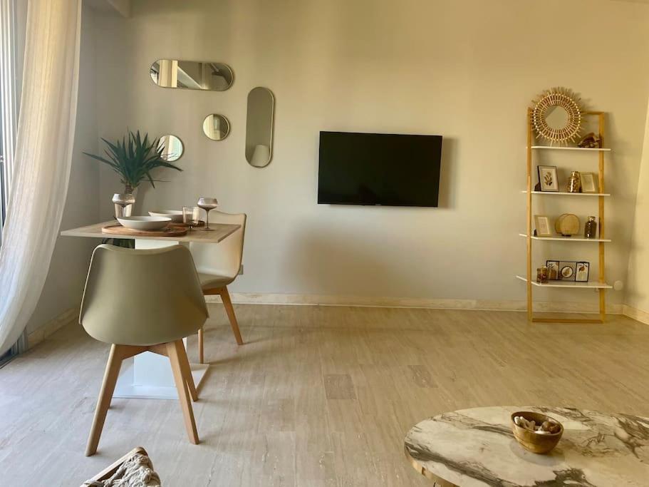17Bijou-Plage Antibes Exterior foto